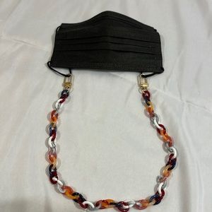 Face mask 😷 holder